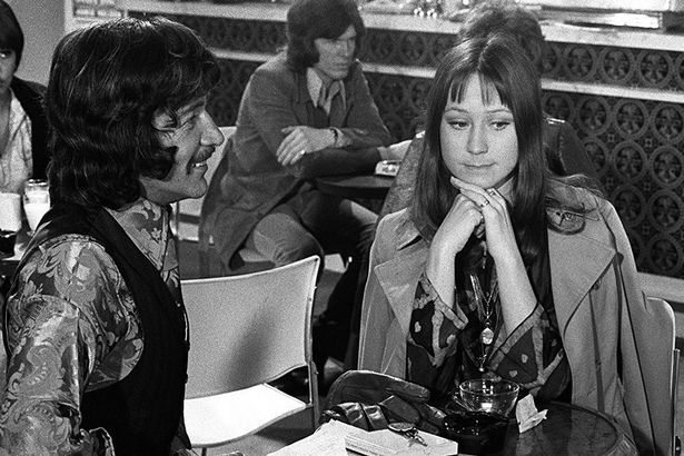 PROD-Peter-Wyngarde-Felicity-Kendal